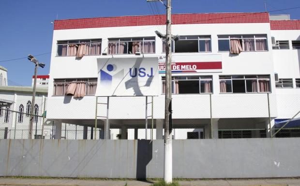 fachada do prédio do colégio maria luisa de melo, onde funciona o USJ