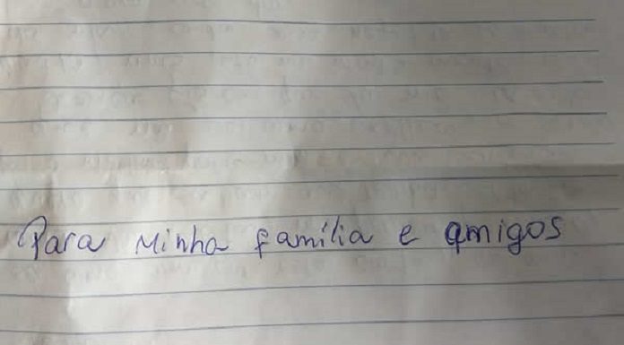 frase escrita à mão: "para minha família e amigos"