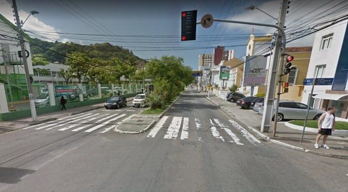 Avenida Mauros Ramos terá seus dois quilômetros de extensão reformados - Imagem: Google/Reprodução