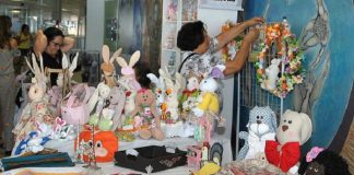 Produtos artesanais desenvolvidos nas Escolas Profissionais estão à venda até esta quarta-feira - Foto: PMSJ