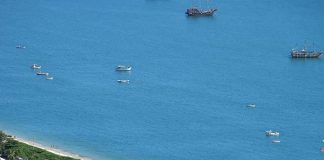 A praia da Cachoeira do Bom Jesus, em Florianópolis - Foto: Marcos Ravazzoli