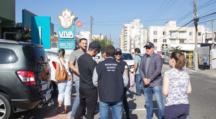 fiscais da suso são josé verificam as vagas de zona azul - foto pmsj