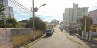 Em São José: rua de barreiros