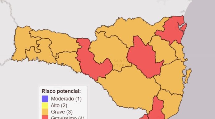 mapa de sc com escala de cores de acordo com a classificação para cada região