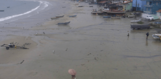 Praia do Pântano do Sul; faixada de areia longa e mar - Defesa Civil alerta