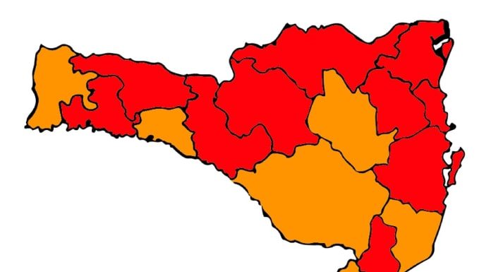 matriz de sc mostra 10 regiões em risco gravíssimo à Covid