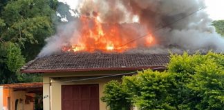 casa em chamas - homem põe fogo na casa da ex para tentar matar família