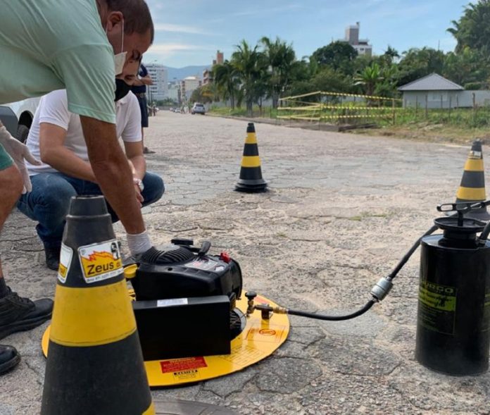 Em conjunto com a Prefeitura Municipal, a CASAN iniciou um trabalho de avaliação e regularização das ligações de esgoto em Santo Amaro da Imperatriz.