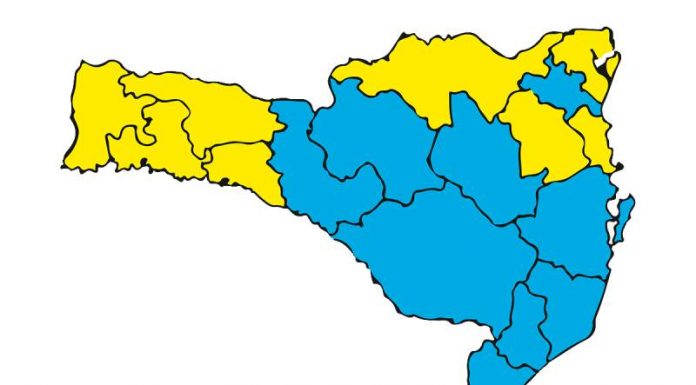 Avanço da vacinação coloca maior parte de SC no azul em relação à Covid