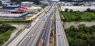 Mais 4 quilômetros de terceira faixa da BR 101 na Grande Florianópolis serão liberados