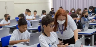 Escolas de São José recebem 1 mil notebooks e livros