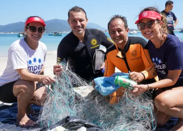 governador e primeira dama participaram da ação do projeto limpeza dos mares