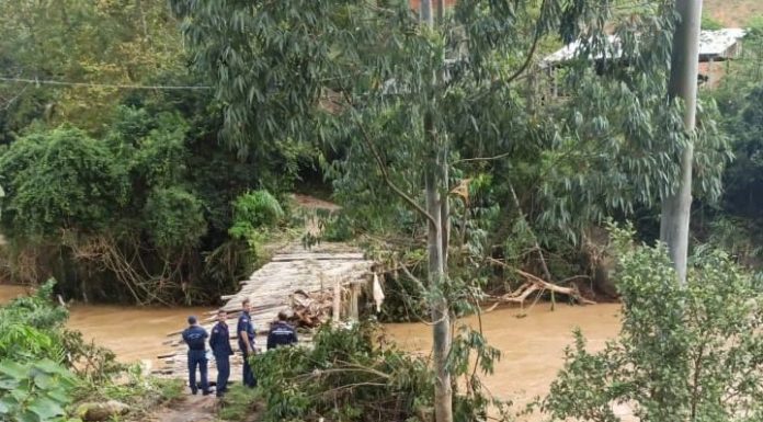 Anitápolis tem 23 comunidades ainda isoladas após chuvas