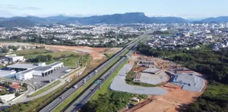 intersecção do contorno viário com a br-101 em Palhoça