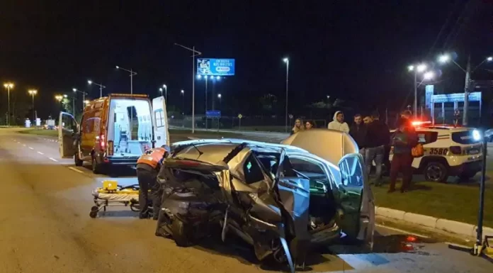 3 motoristas disputando racha provocam a morte de outra pessoa na Beira-mar