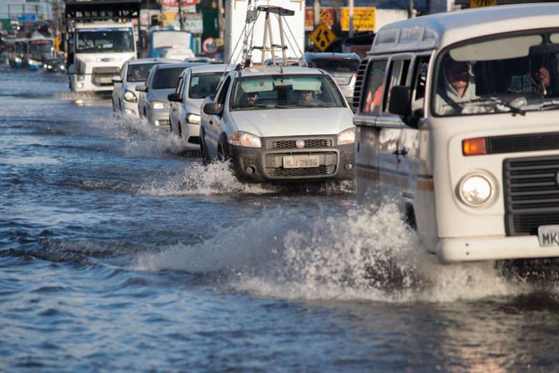 Maré alta em Florianópolis