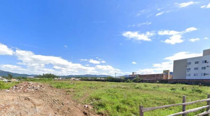 região do colégio forquilhão e loteamento benjamin, na margem leste do rio Forquilhas