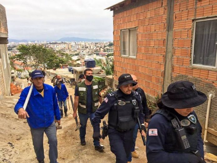 Prefeitura de Florianópolis realiza operação conjunta de combate a construções irregulares no Continente