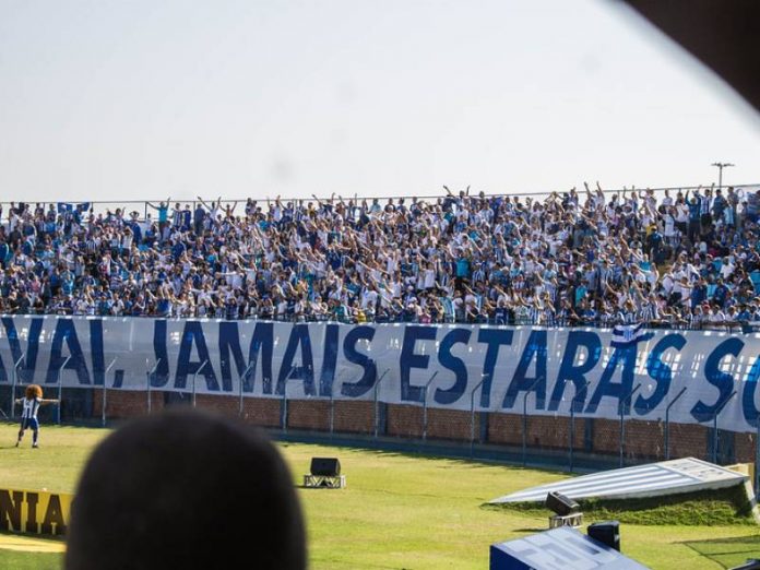 Torcida do Avaí lota a Ressacada