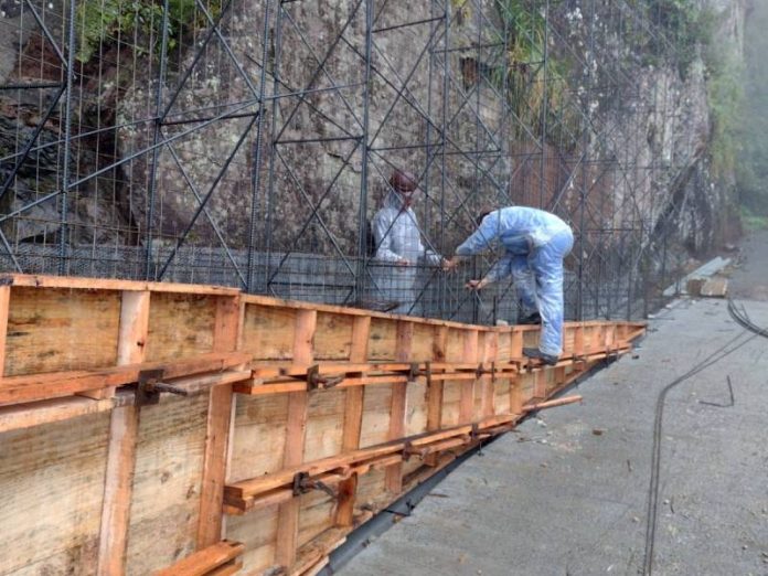 Reconstrução da Serra do Corvo Branco (SC-370)