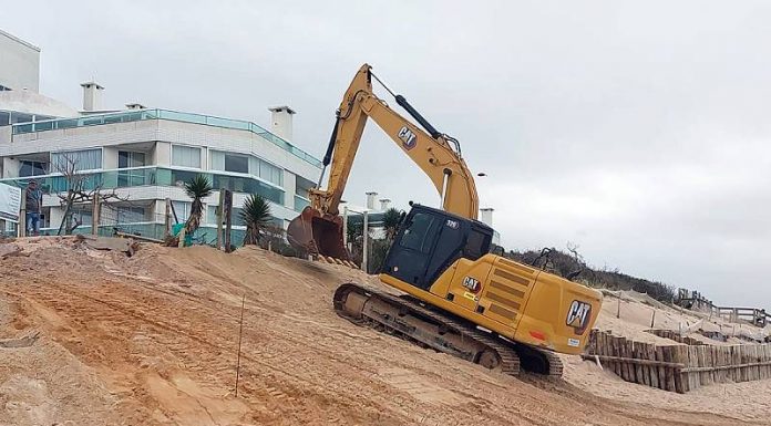 Paliçada terá até 5 metros de altura para tentar conter força da maré alta