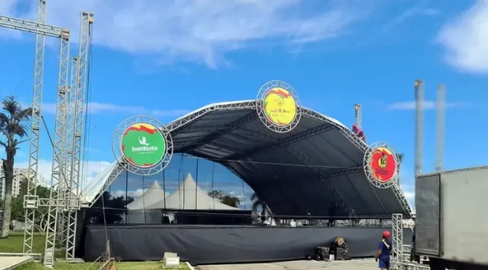 Bolsão do Trapiche da avenida Beira-mar Norte recebe o show no sábado