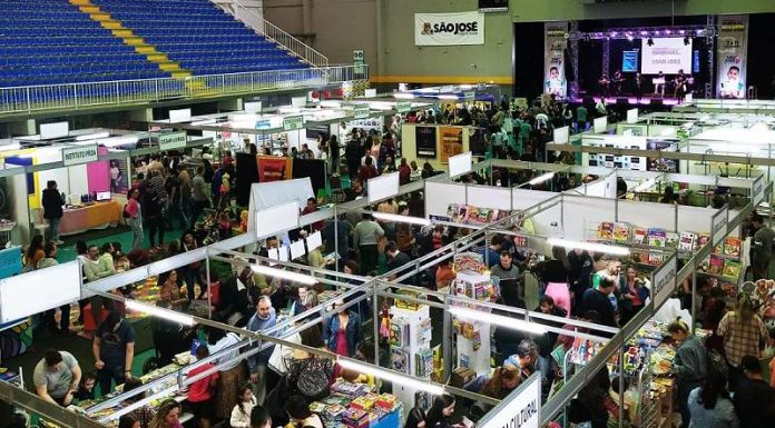 Mais de 50 mil pessoas passam pela 1ª Bienal do Livro de São José