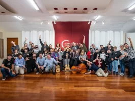 Aulas de orquestra com a Camerata Florianópolis