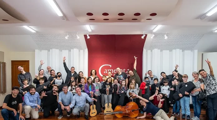 Aulas de orquestra com a Camerata Florianópolis