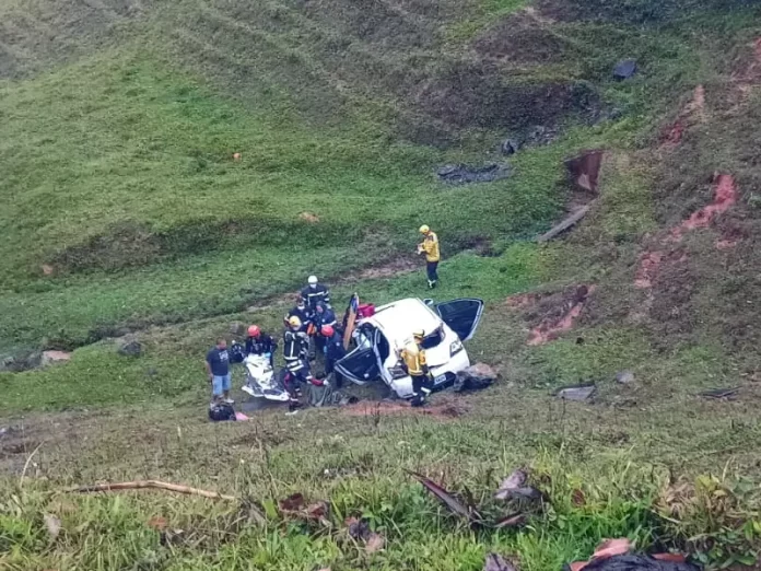 Acidente grave em Santo Amaro da Imperatriz deixa dois feridos