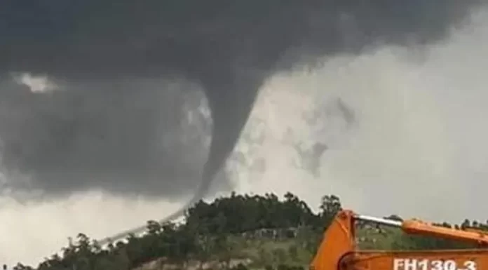 Defesa Civil confirma a passagem de um tornado no Sul de Santa Catarina