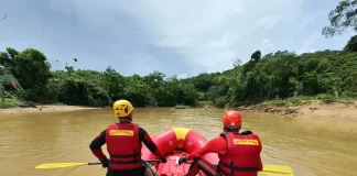 Buscas por criança desaparecida no Rio Cubatão