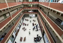 Centro de ensino na Universidade Federal de Santa Catarina (UFSC)