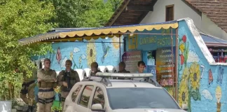 Após atentado em creche de Blumenau, governador anunciou que cada escola terá um policial militar armado