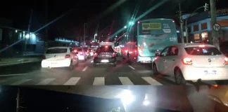 Imenso engarrafamento na Grande Florianópolis