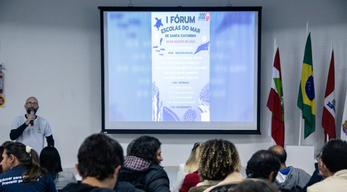 Fórum debate a cultura oceânica e a importância das escolas do mar