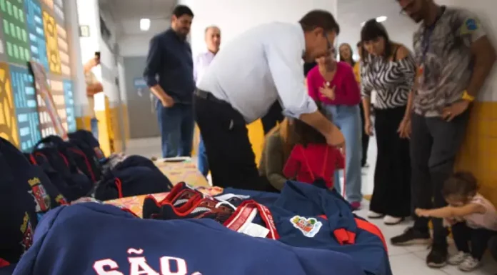 São José volta a fornecer uniformes na rede municipal de ensino