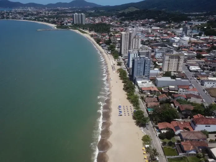 Balneário Piçarras vai alargar praia pela quarta vez