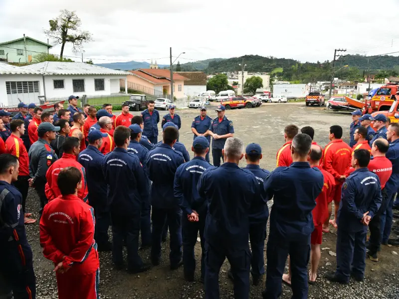 Mobilização do Corpo de Bombeiros Militar em SC