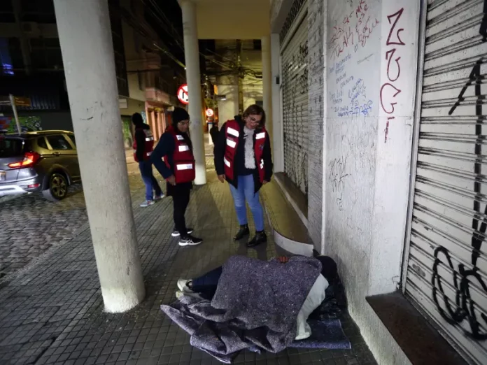 Abordagem a pessoas em situação de rua em Florianópolis