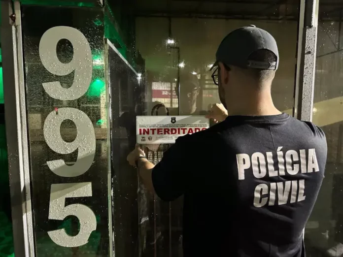 Casa noturna é interditada no Centro de Florianópolis