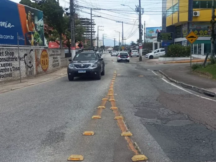 Principal via do bairro Roçado começa a ser revitalizada