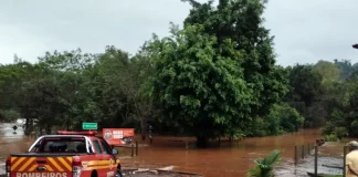 Alagamentos por causa do excesso de chuva no Oeste de SC