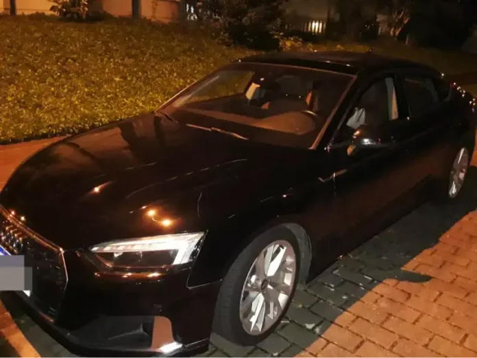 Carro em que Claudio Barbosa foi flagrado