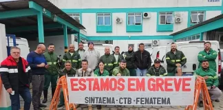 Funcionários da Casan entram em greve em todo o estado