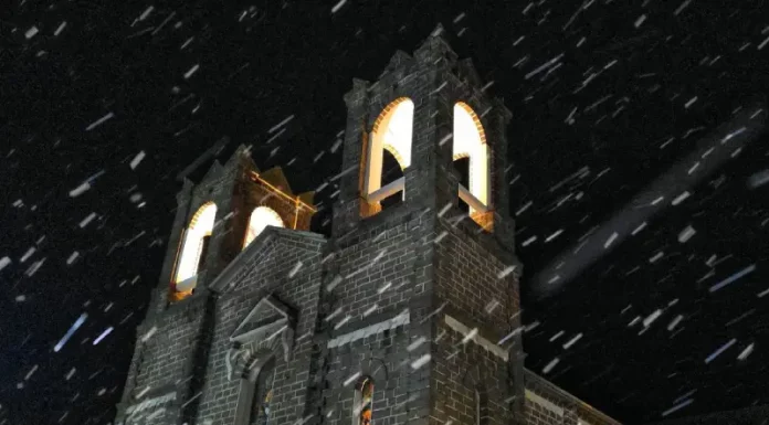 São Joaquim registra neve entre a noite desta sexta e madrugada de sábado