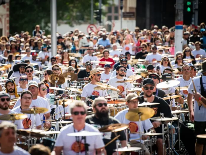 Orquestra de Baterias de Florianópolis, a maior das Américas